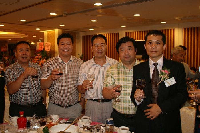 孙明高董事长应邀出席“澳门山东商会、澳门山东同乡会及《山东人》杂志社澳门分社成立典礼”